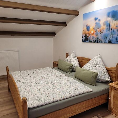 Ferienwohnung Wiesenhof Neuhof an der Zenn Exteriör bild